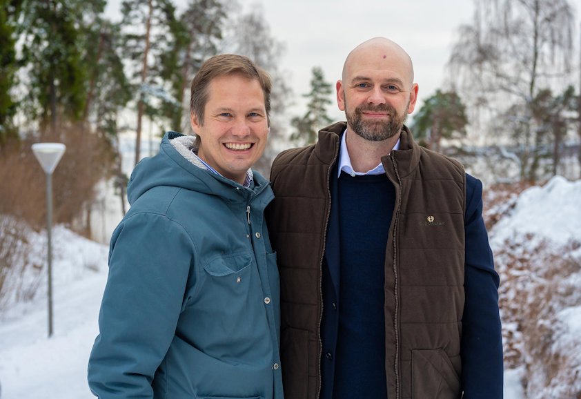 Olivier Girardot, Head of Hydro Rein and Richard Larsson, Head of IOWN in the Nordics. 