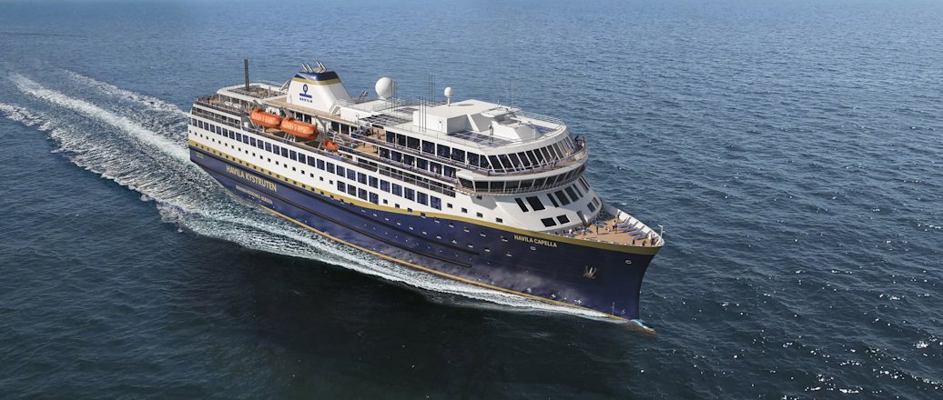 Cruise ship with lightweight aluminium profiles